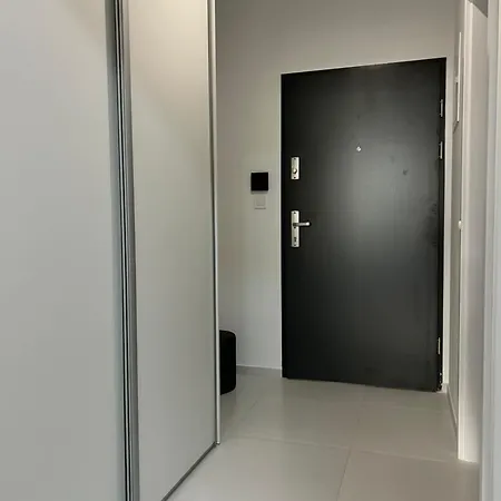 아파트 Ar Tahiti Black 코시체